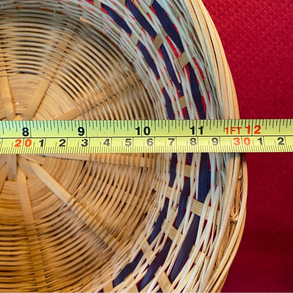 Vintage Two-tone Split Wicker Round Basket - Picture 5 of 7